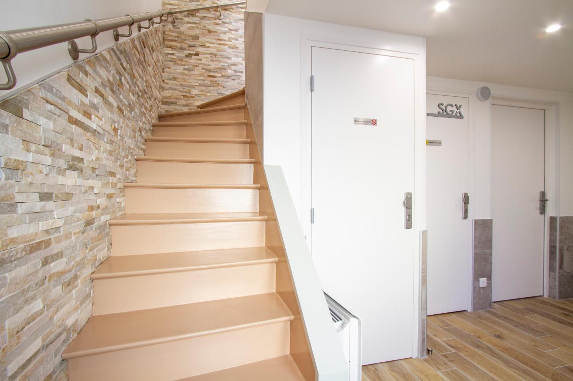 Promenade D'Automne: Cozy Stay with Netflix, Wi-Fi & Free Parking Chalons-en-Champagne Exterior photo