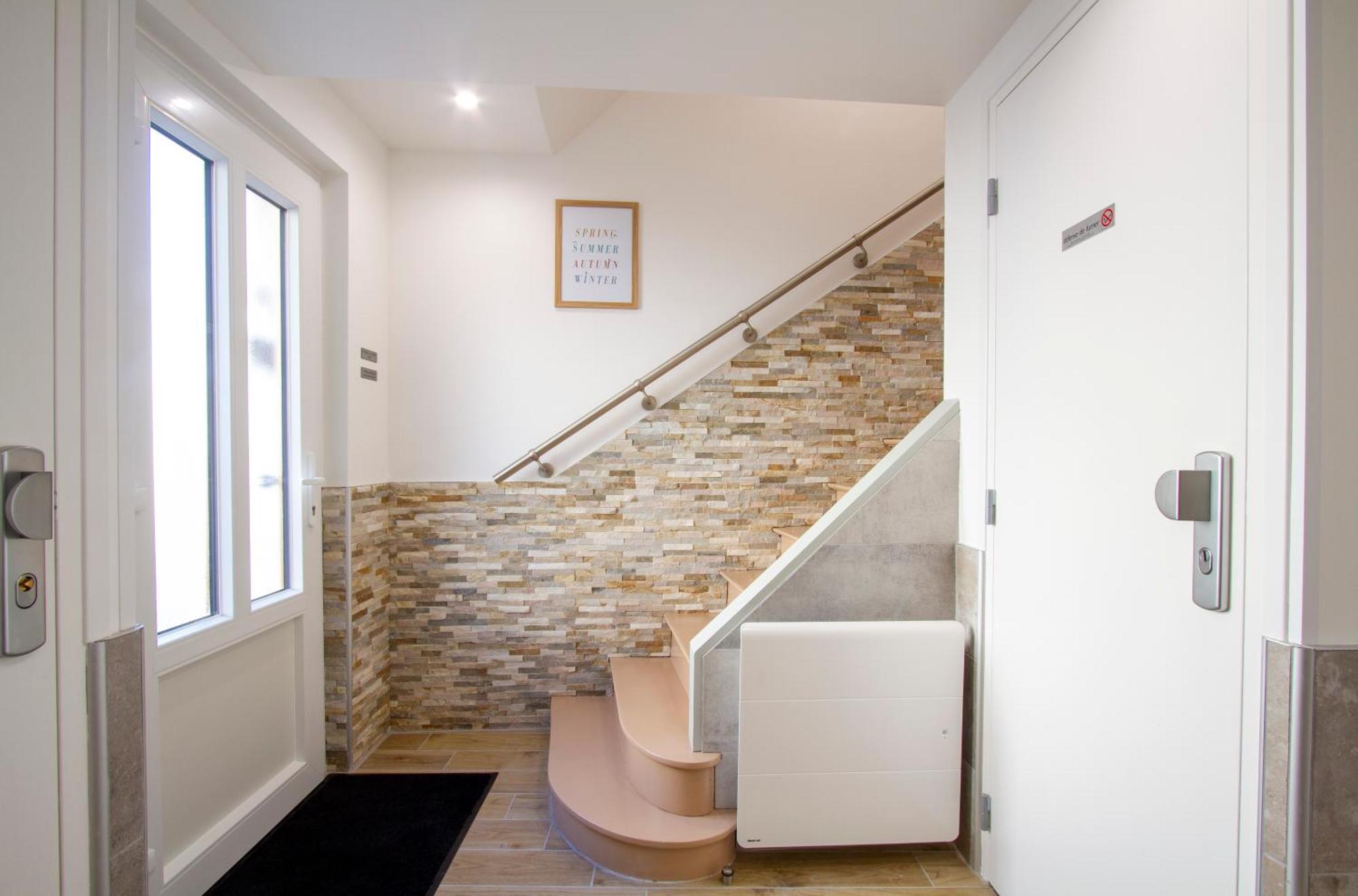 Promenade D'Automne: Cozy Stay with Netflix, Wi-Fi & Free Parking Chalons-en-Champagne Exterior photo